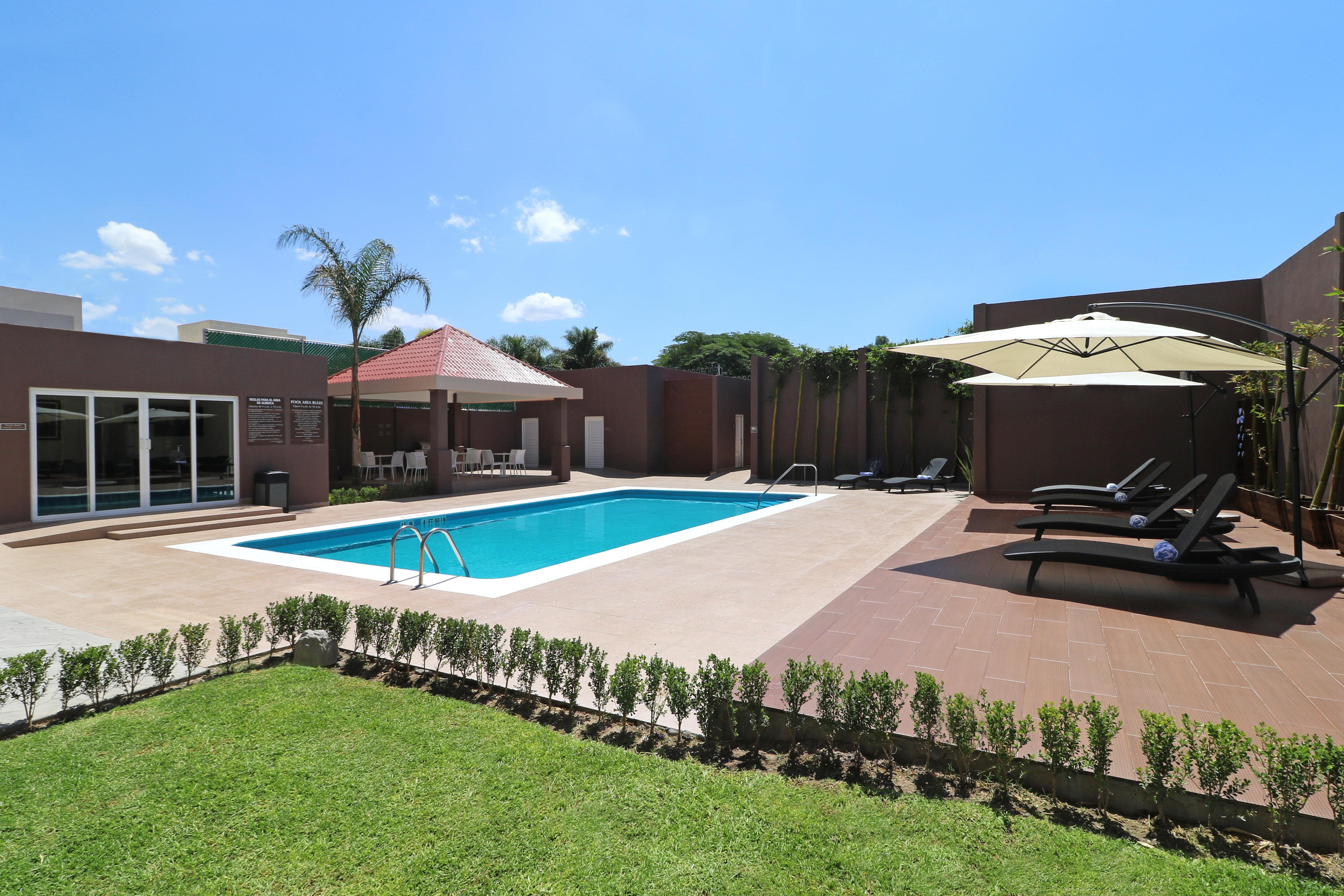 Candlewood Suites Celaya Celaya  Extérieur photo