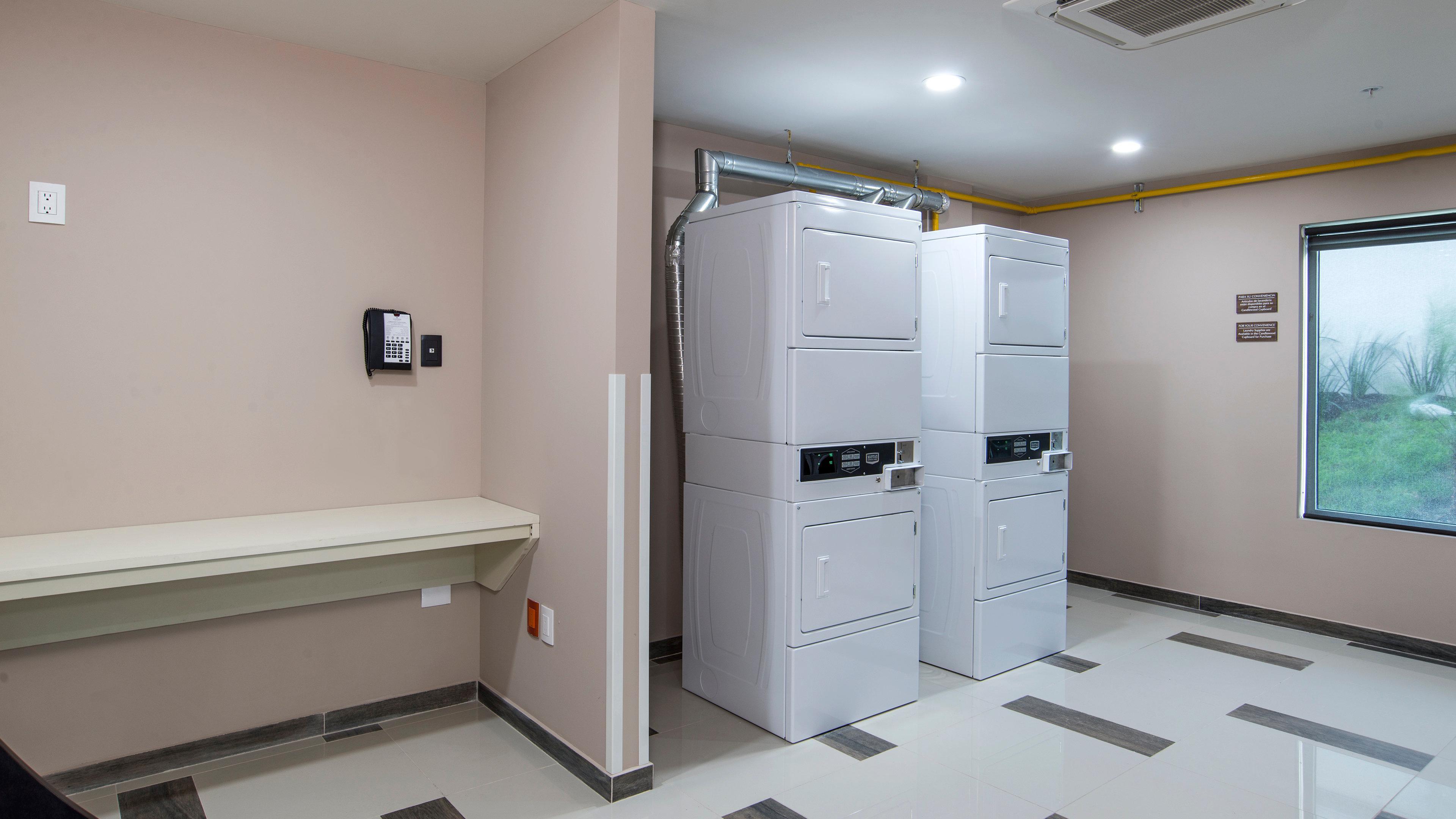 Candlewood Suites Celaya Celaya  Extérieur photo