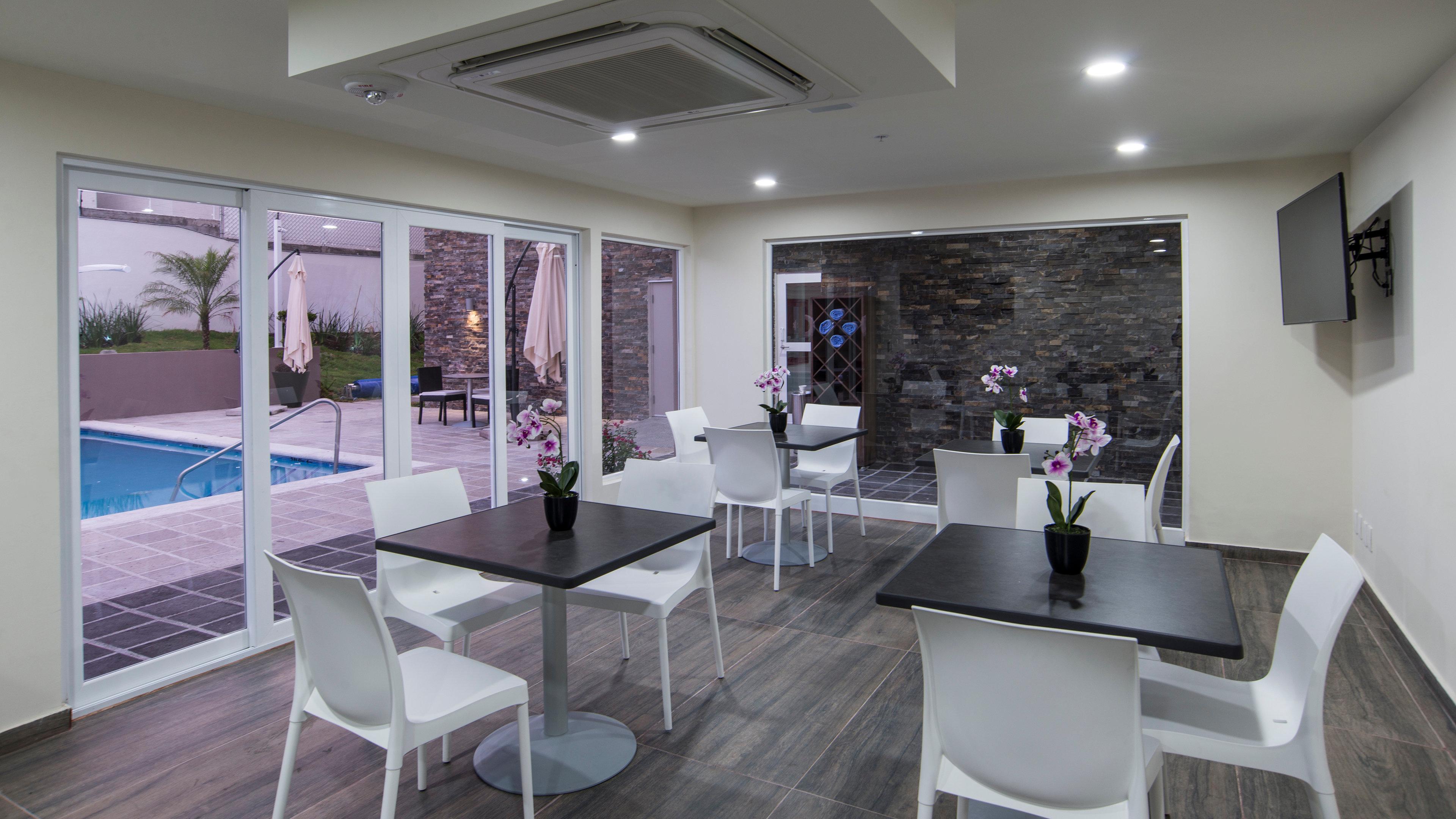 Candlewood Suites Celaya Celaya  Extérieur photo